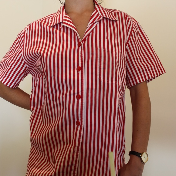 RED&WHITE Button up!! - Picture 5 of 7